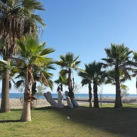 On The Beach, Fantastic Sea And Pool Views, 2 Bedroom Lejlighed Fuengirola