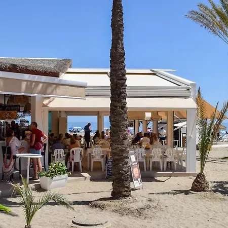 On The Beach, Fantastic Sea And Pool Views, 2 Bedroom