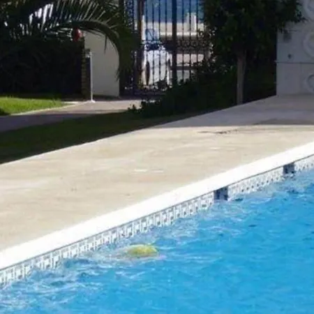 On The Beach, Fantastic Sea And Pool Views, 2 Bedroom Apartment