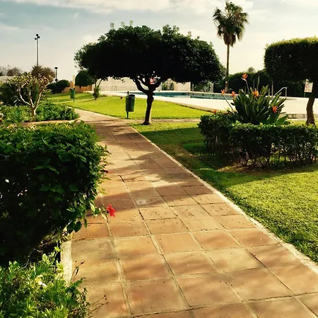 On The Beach, Fantastic Sea And Pool Views, 2 Bedroom Fuengirola