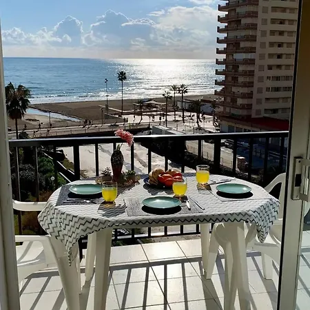 On The Beach, Fantastic Sea And Pool Views, 2 Bedroom *